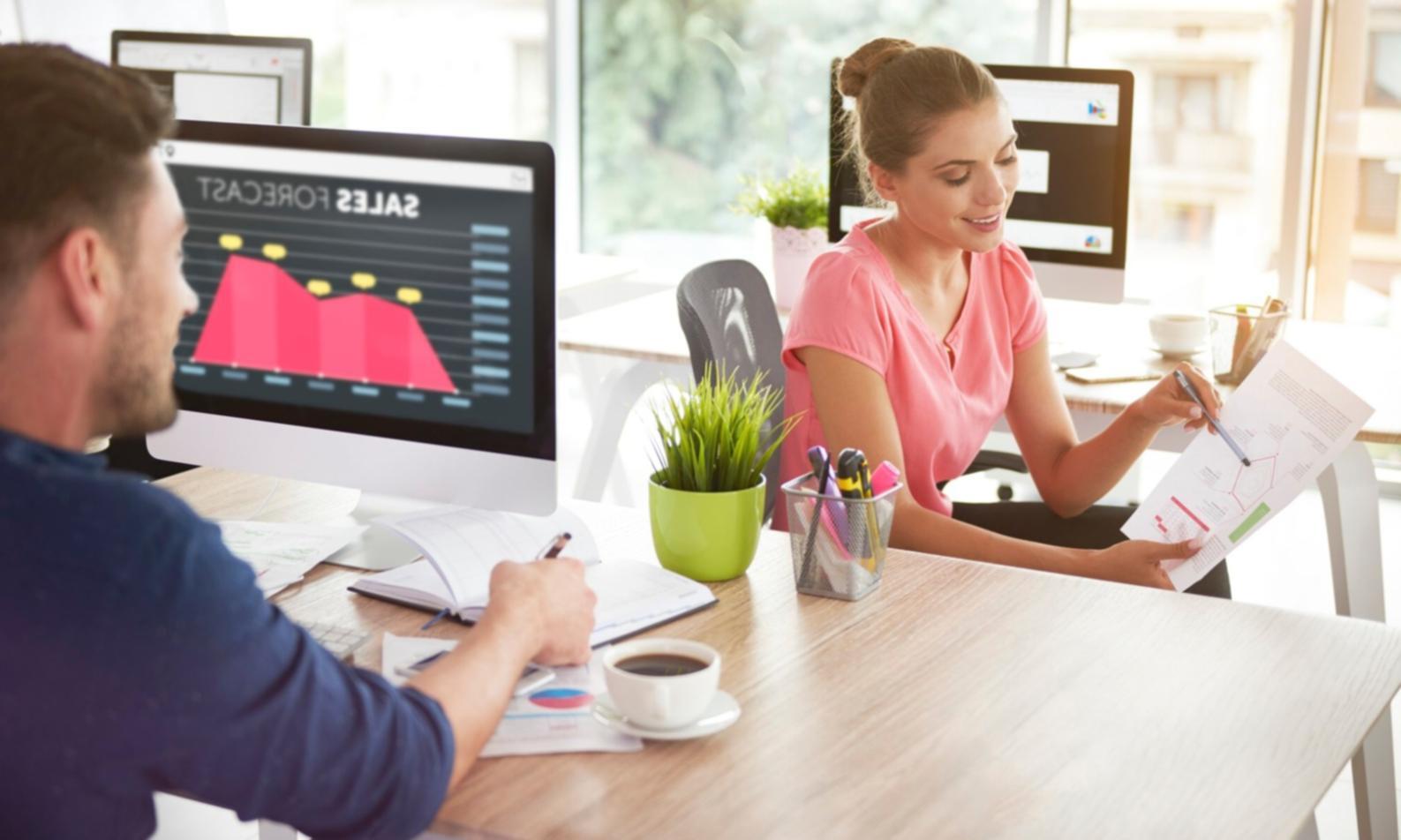 Analyse comparative de stratégies SEO